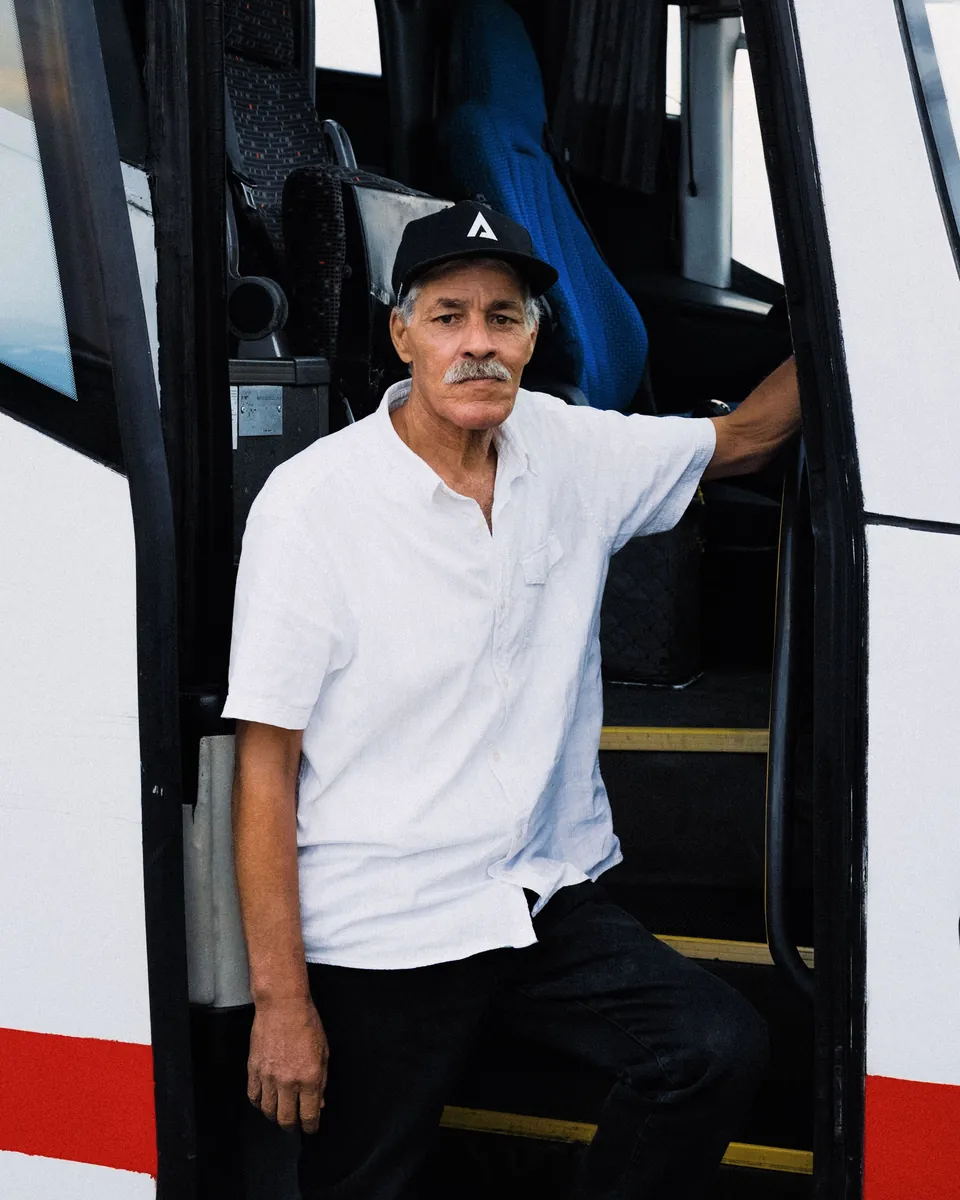 The same bus driver, with Cinea Vision3 250D